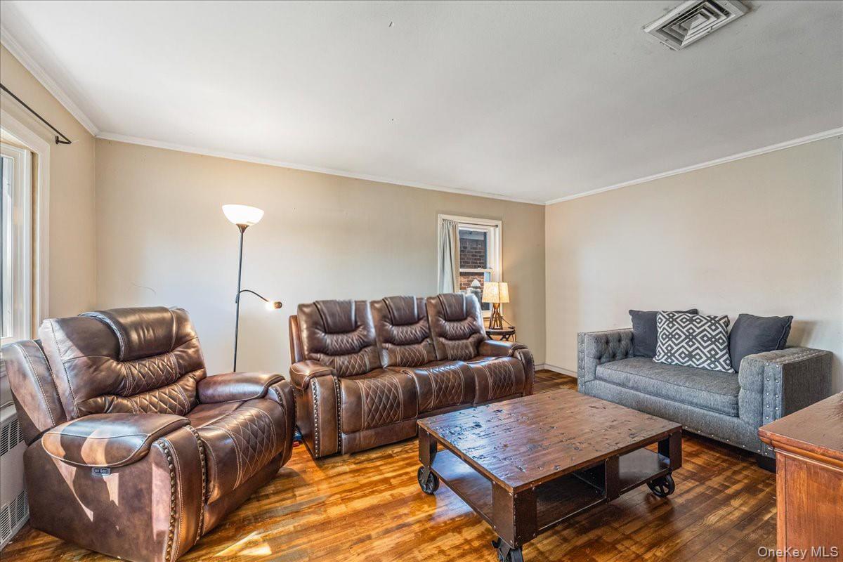 Single Family 19th Avenue Queens, NY 11357, MLS-1034983-7