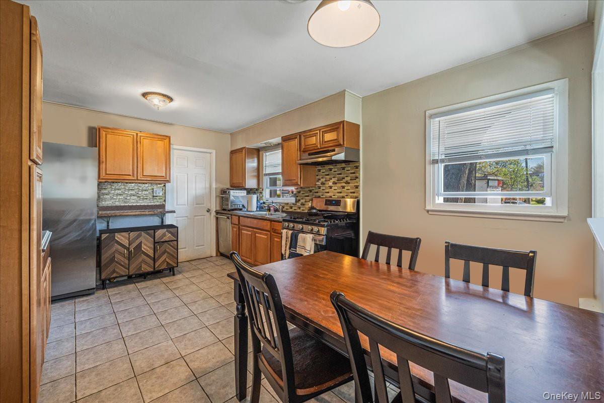Single Family 19th Avenue Queens, NY 11357, MLS-1034983-8