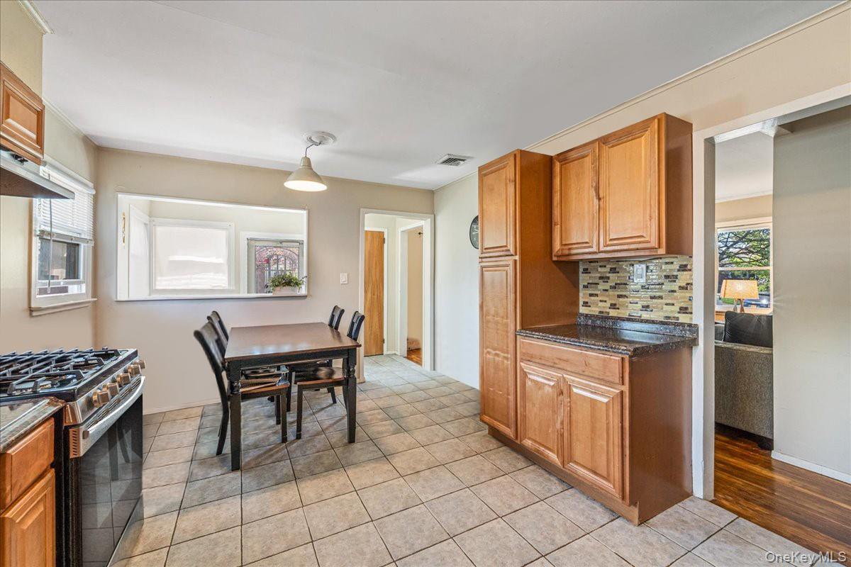 Single Family 19th Avenue Queens, NY 11357, MLS-1034983-9