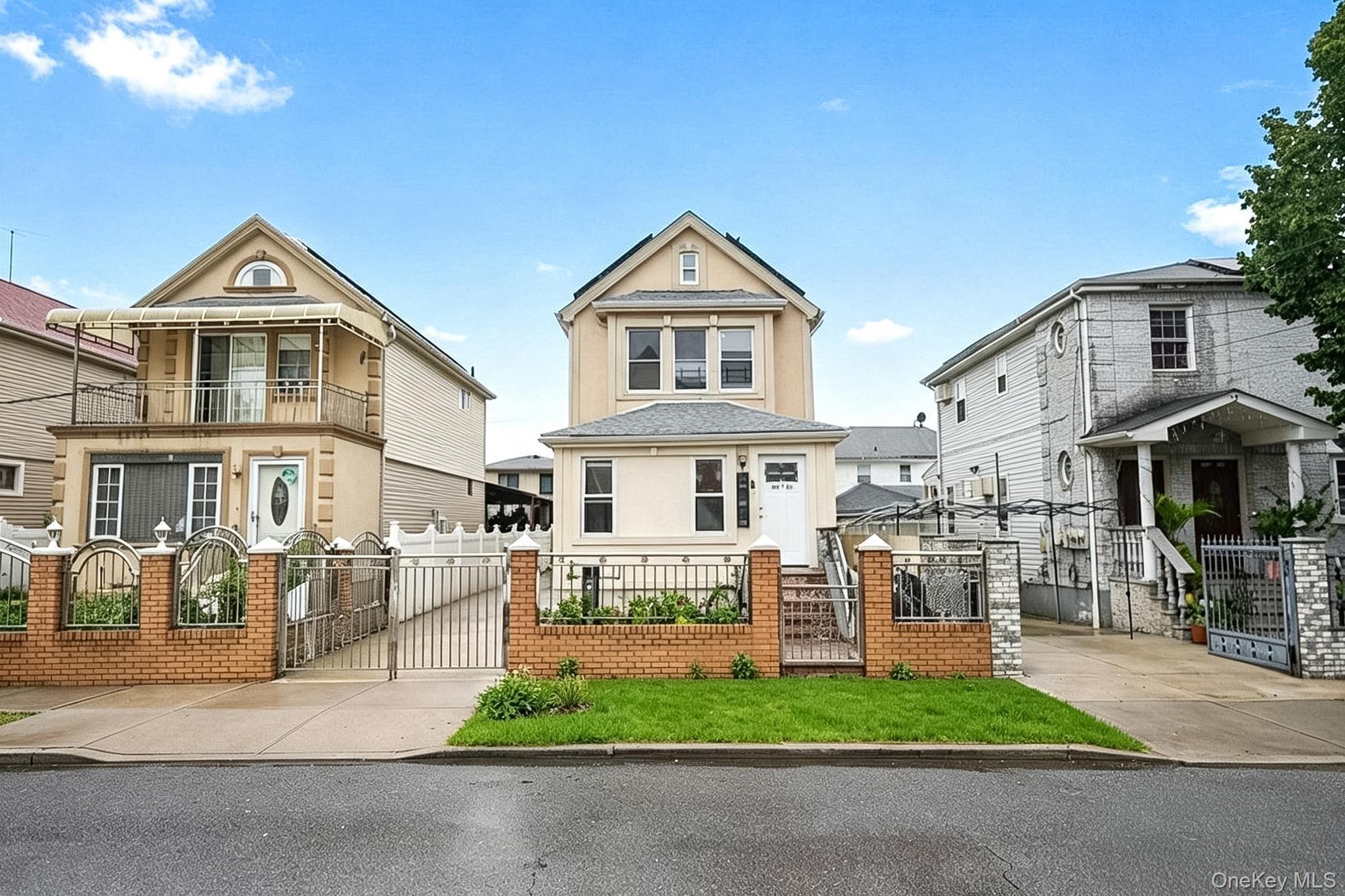 Single Family 164th Street Queens, NY 11434, MLS-1034994-2