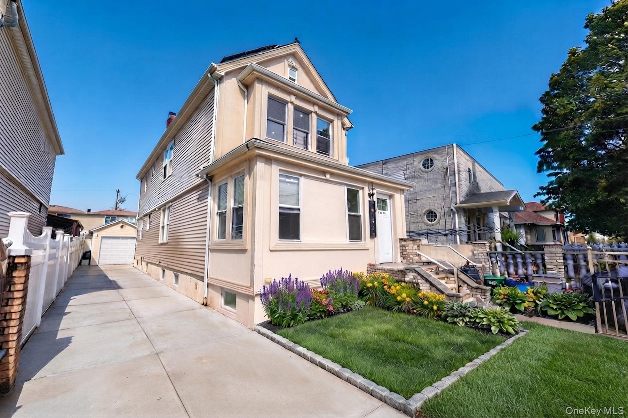 Single Family 164th Street  Queens, NY 11434, MLS-1034994-25