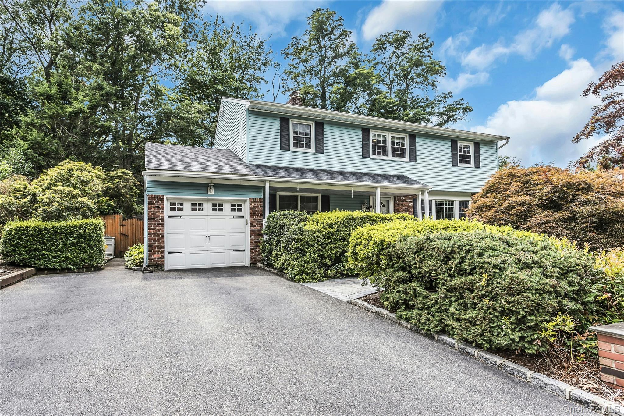 Single Family Lenmore Drive Nassau County, NY 11804, MLS-1035009-2