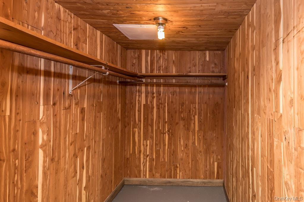 Single Family Lenmore Drive Nassau County, NY 11804, MLS-1035009-27