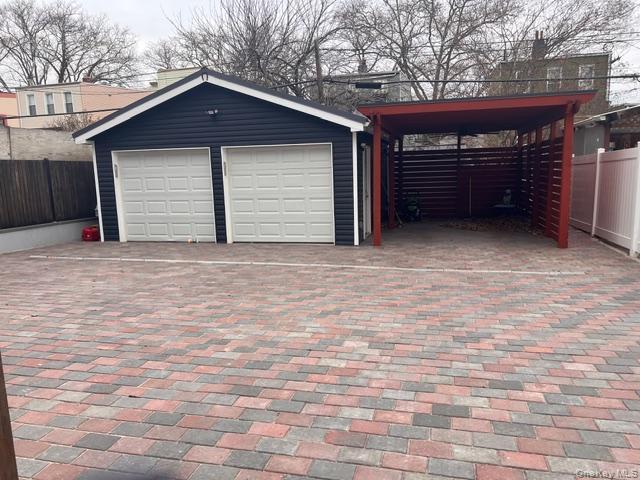 Single Family 70th St Queens, NY 11385, MLS-1035011-11