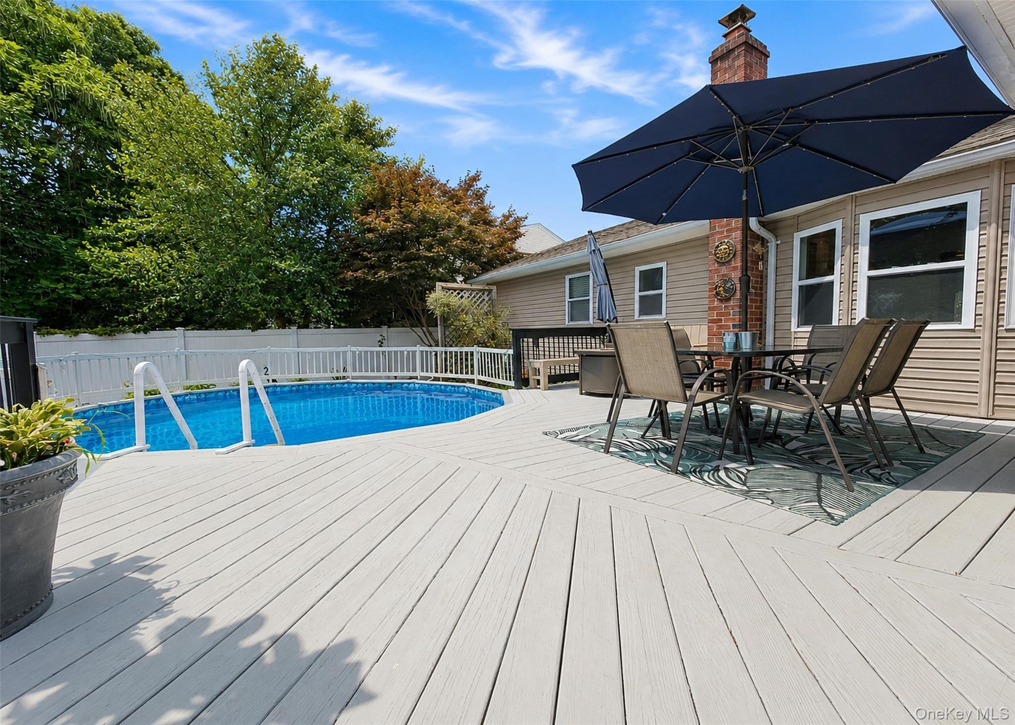Single Family Walnut Street  Suffolk County, NY 11720, MLS-1035016-23