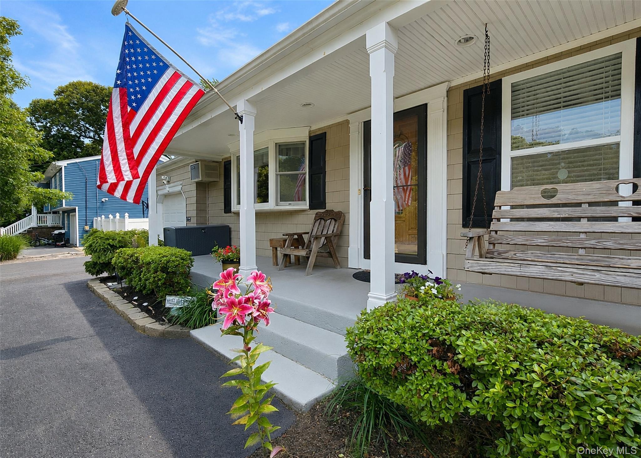 Single Family Walnut Street  Suffolk County, NY 11720, MLS-1035016-3