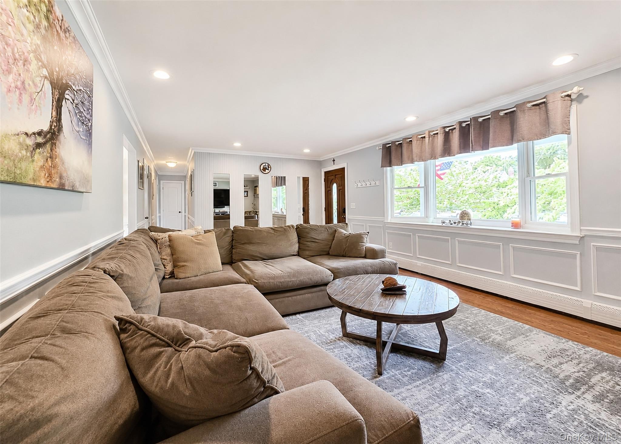 Single Family Walnut Street  Suffolk County, NY 11720, MLS-1035016-4