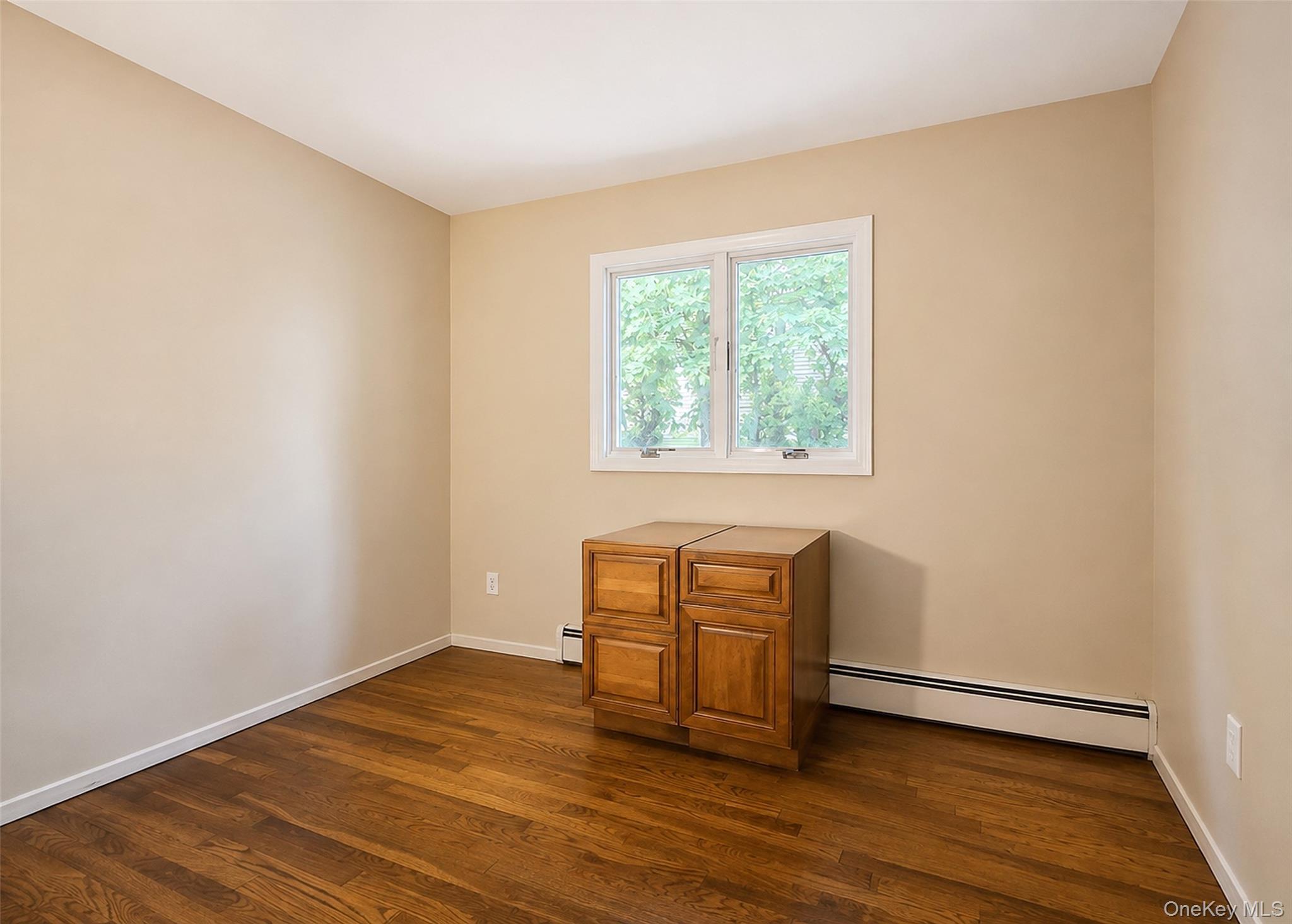 Single Family Newton Boulevard Suffolk County, NY 11779, MLS-1035049-14