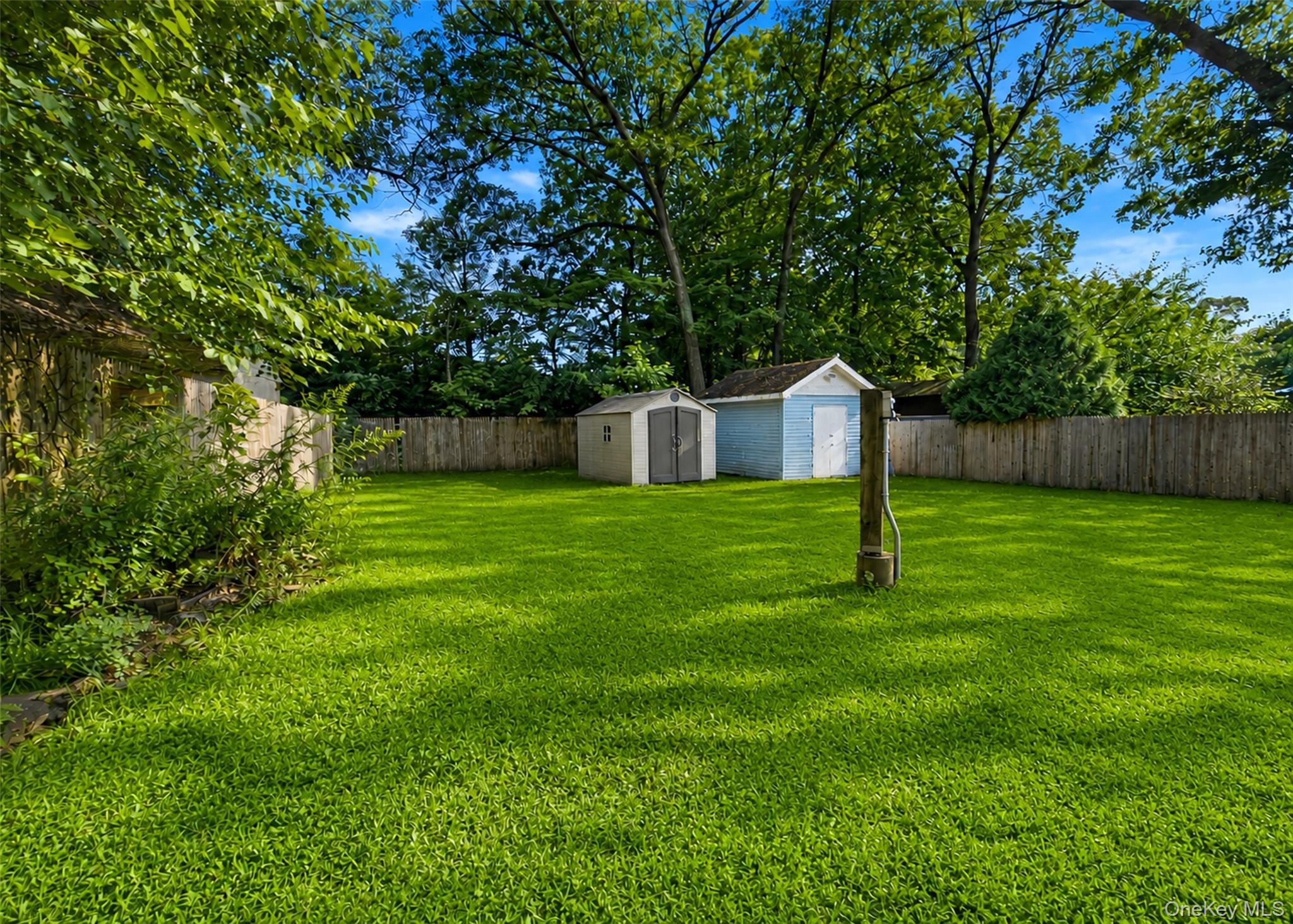 Single Family Newton Boulevard  Suffolk County, NY 11779, MLS-1035049-21