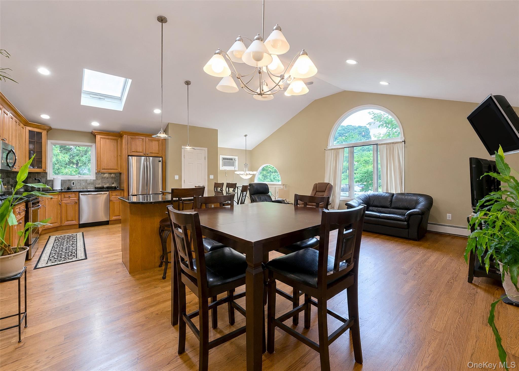 Single Family Newton Boulevard Suffolk County, NY 11779, MLS-1035049-7