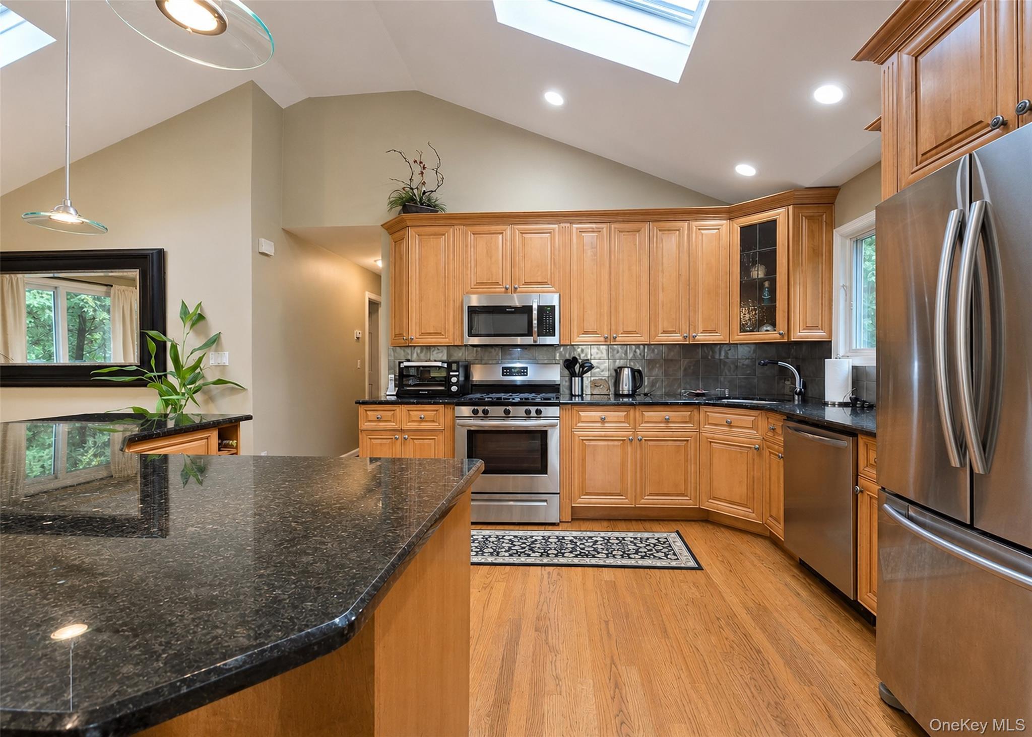 Single Family Newton Boulevard Suffolk County, NY 11779, MLS-1035049-9