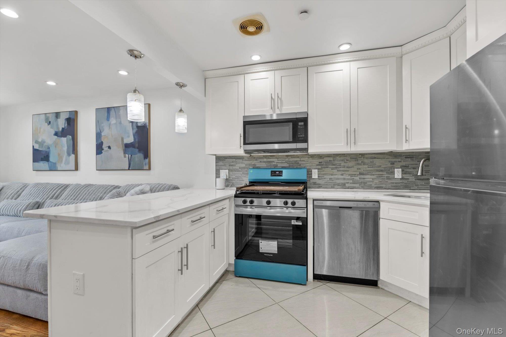 Single Family 224th Street Queens, NY 11413, MLS-1035068-13