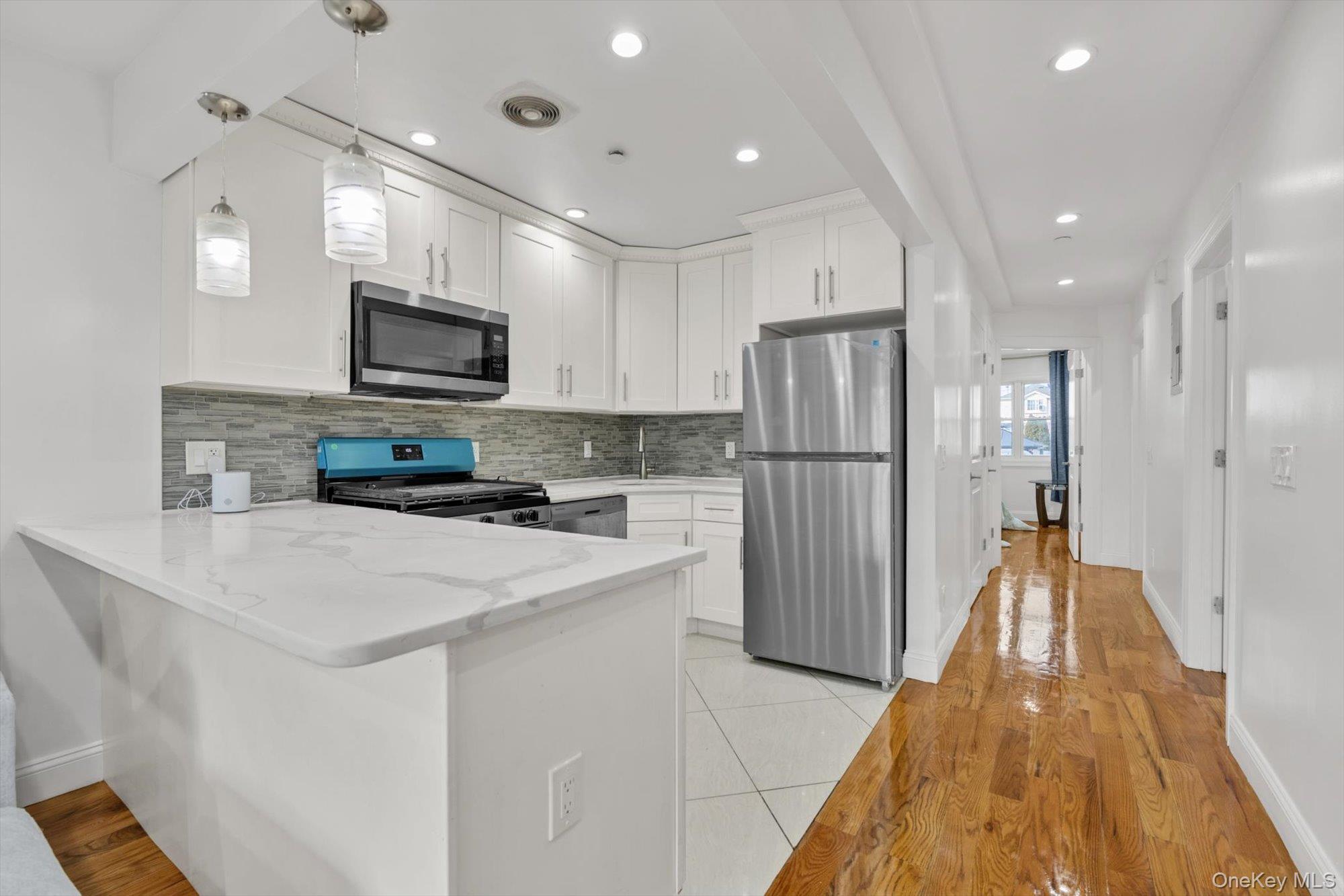 Single Family 224th Street Queens, NY 11413, MLS-1035068-14
