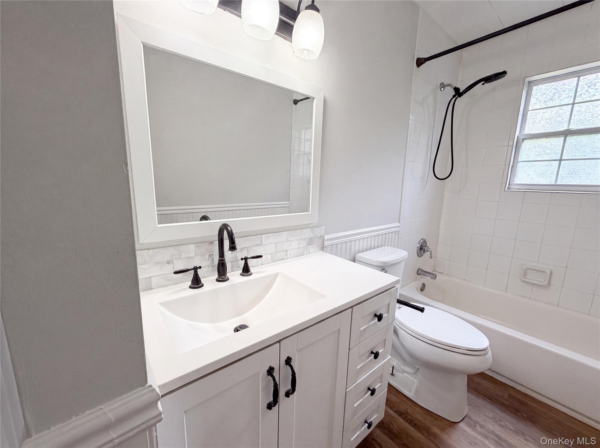 Single Family Moriches Avenue Suffolk County, NY 11950, MLS-1035096-16