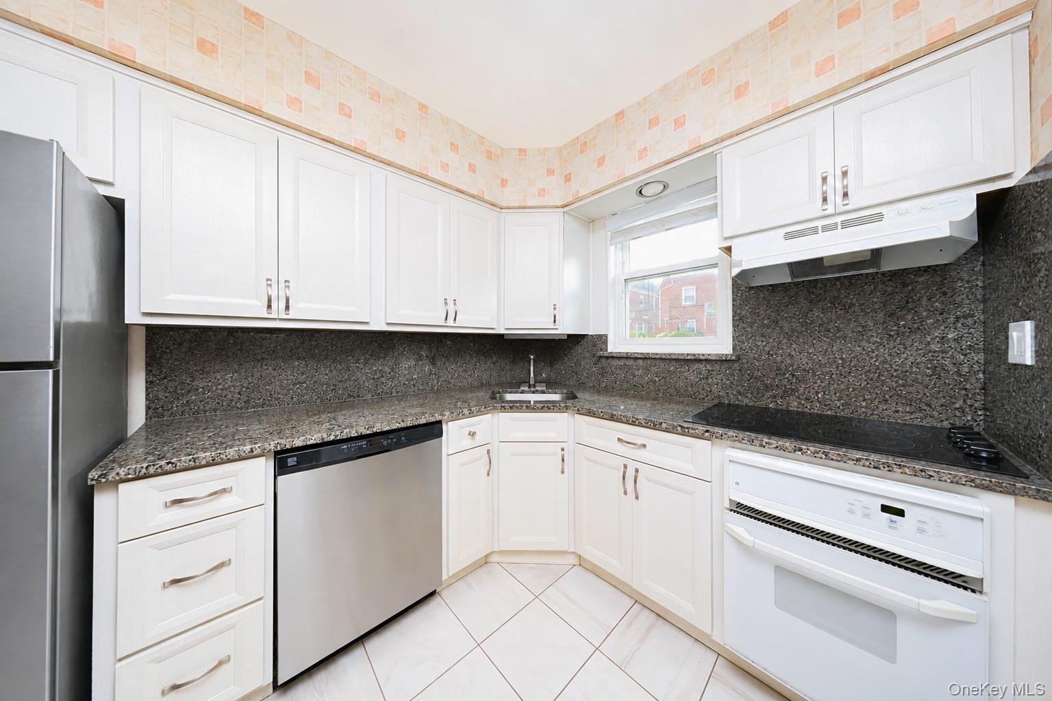 Single Family 76th Street Queens, NY 11379, MLS-1035097-10