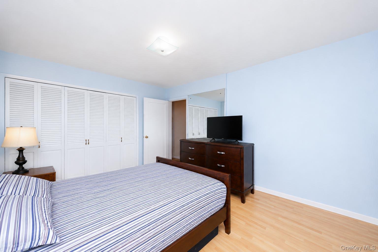 Single Family 76th Street Queens, NY 11379, MLS-1035097-20