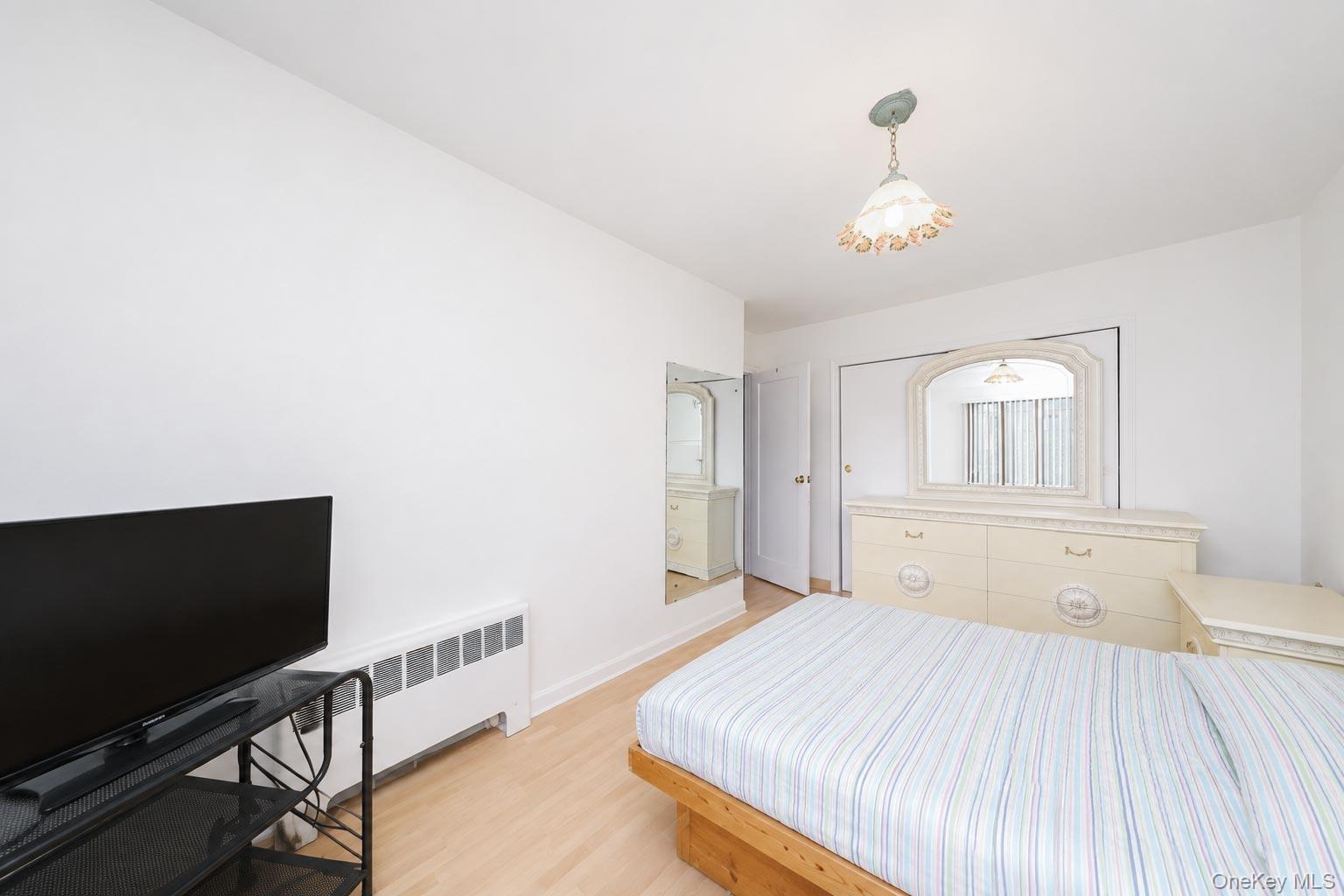 Single Family 76th Street Queens, NY 11379, MLS-1035097-21