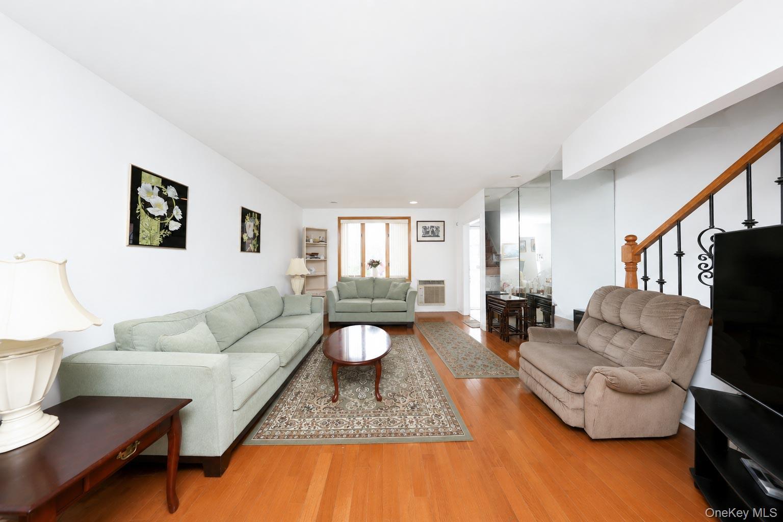 Single Family 76th Street Queens, NY 11379, MLS-1035097-7