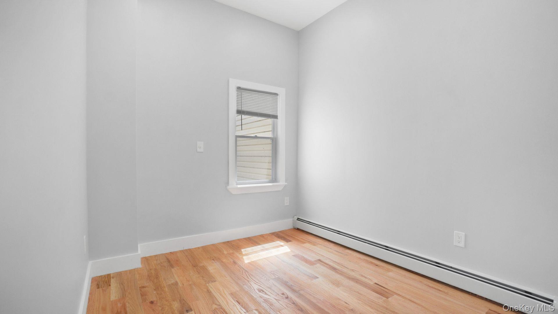 Single Family E 183rd Street Bronx, NY 10458, MLS-1035106-13