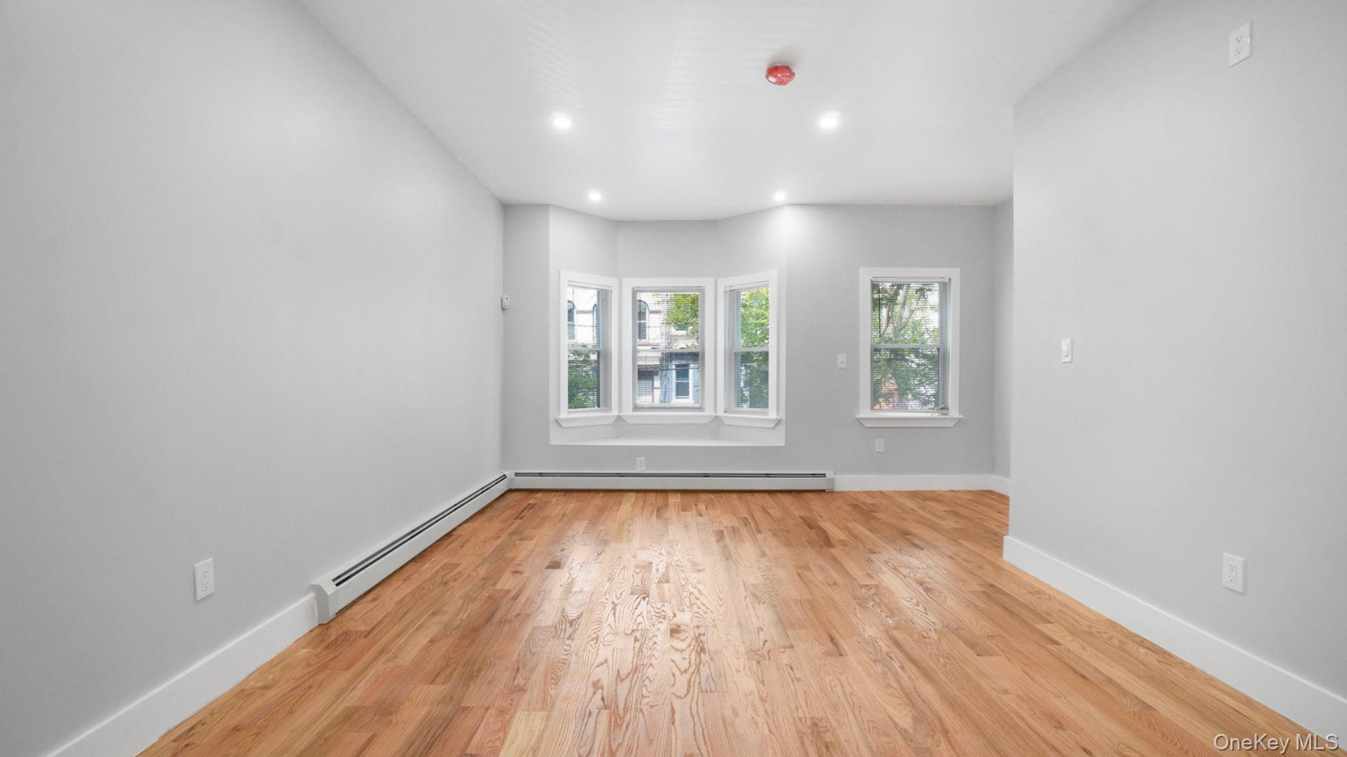 Single Family E 183rd Street Bronx, NY 10458, MLS-1035106-8