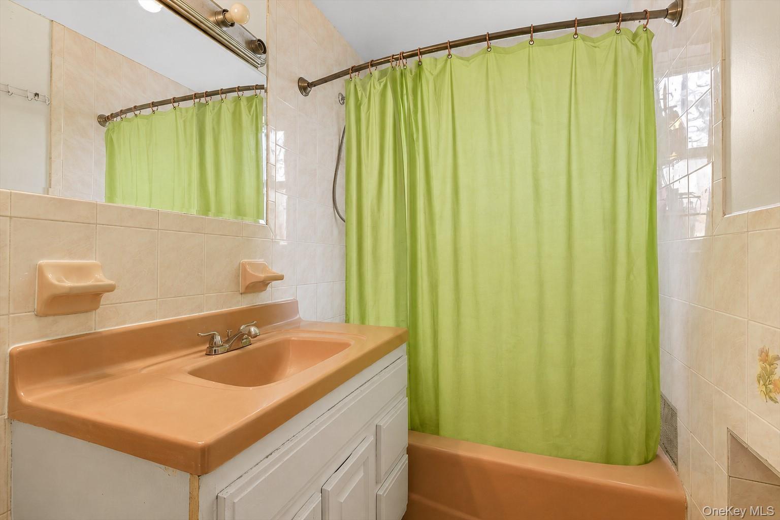 Single Family 94th Street  Queens, NY 11369, MLS-1035107-11