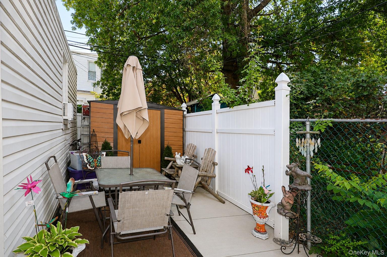 Single Family 71st Place Queens, NY 11385, MLS-1035116-27