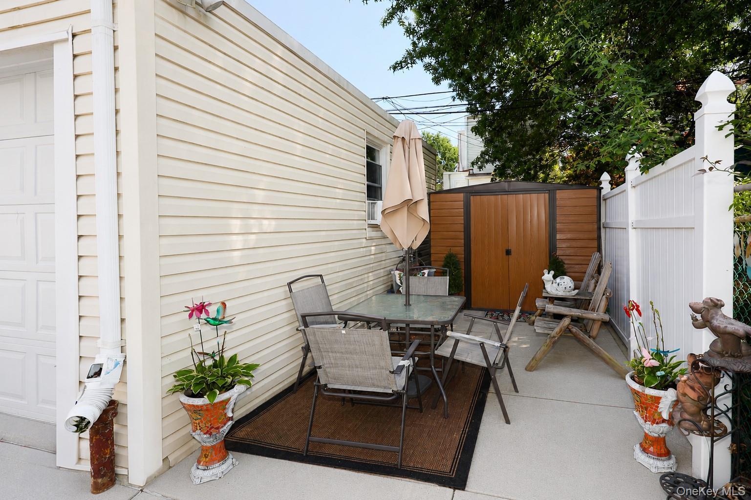 Single Family 71st Place Queens, NY 11385, MLS-1035116-28