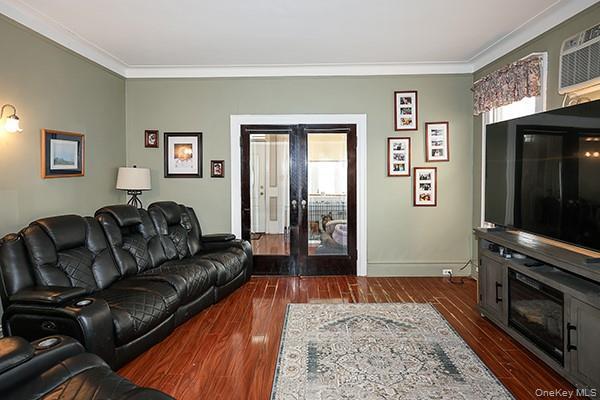 Single Family 71st Place Queens, NY 11385, MLS-1035116-5