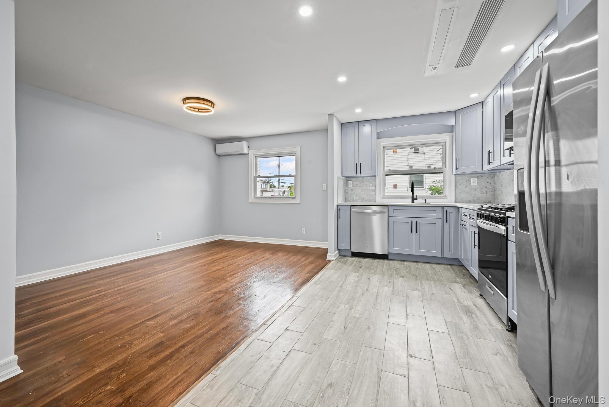 Single Family 148th Drive Queens, NY 11422, MLS-1035121-5