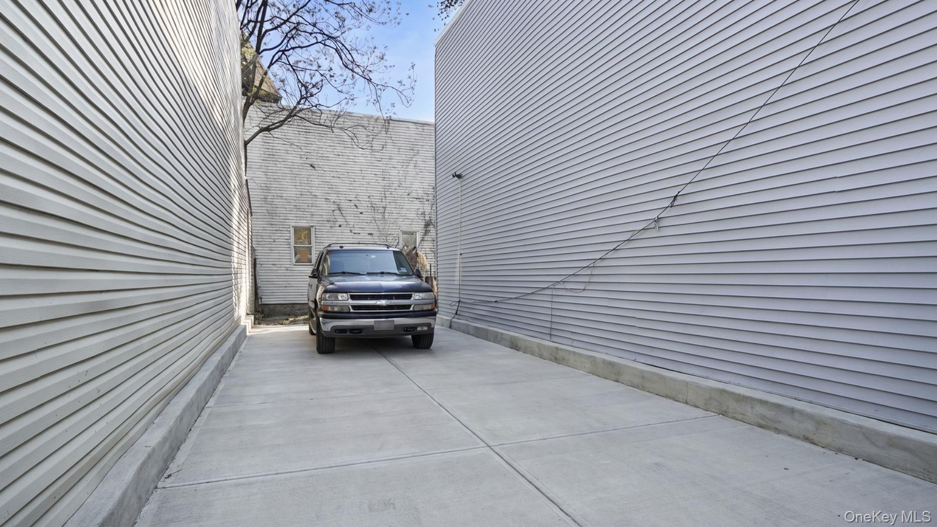 Land E 182nd Street  Bronx, NY 10457, MLS-1035124-2