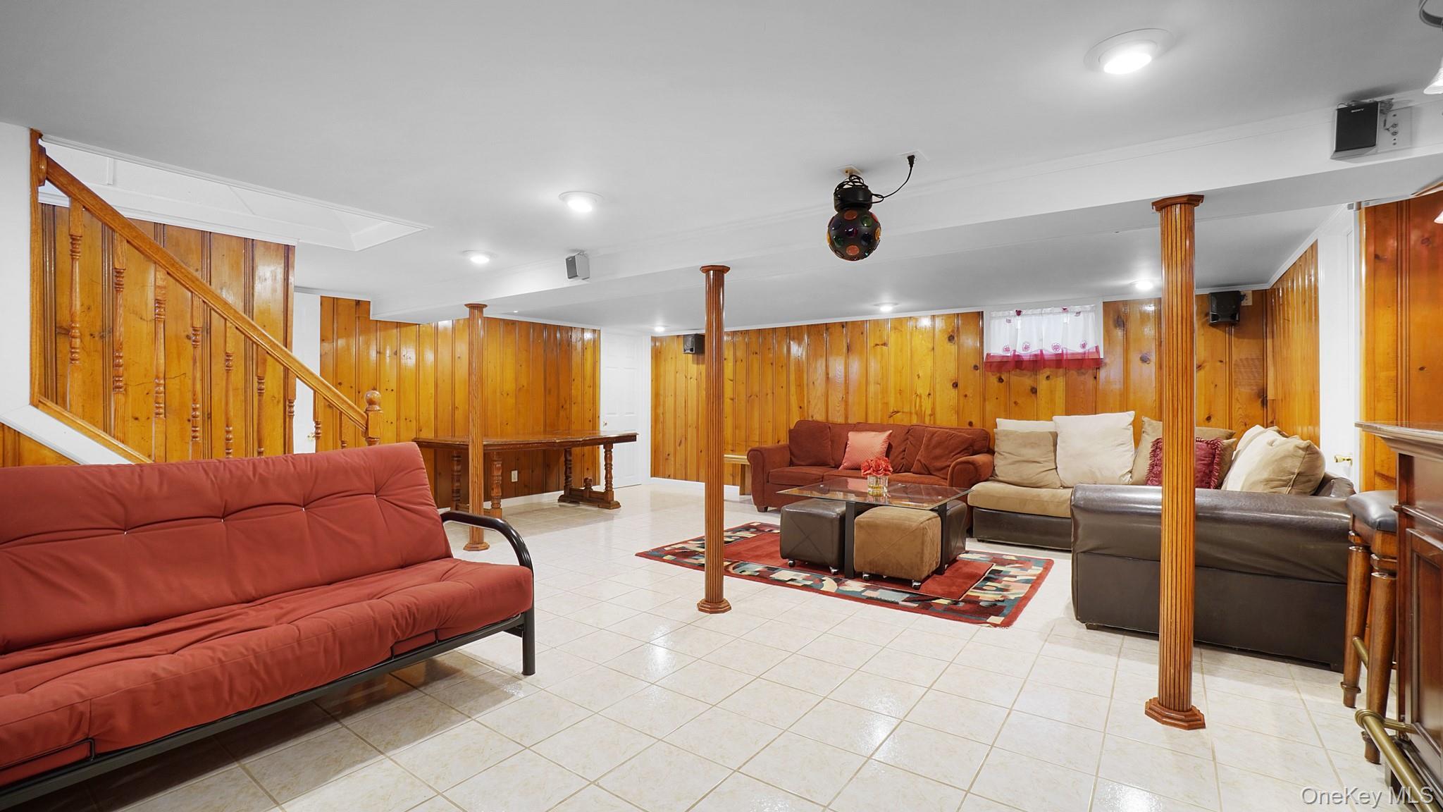 Single Family 257th Street Queens, NY 11004, MLS-1035135-17