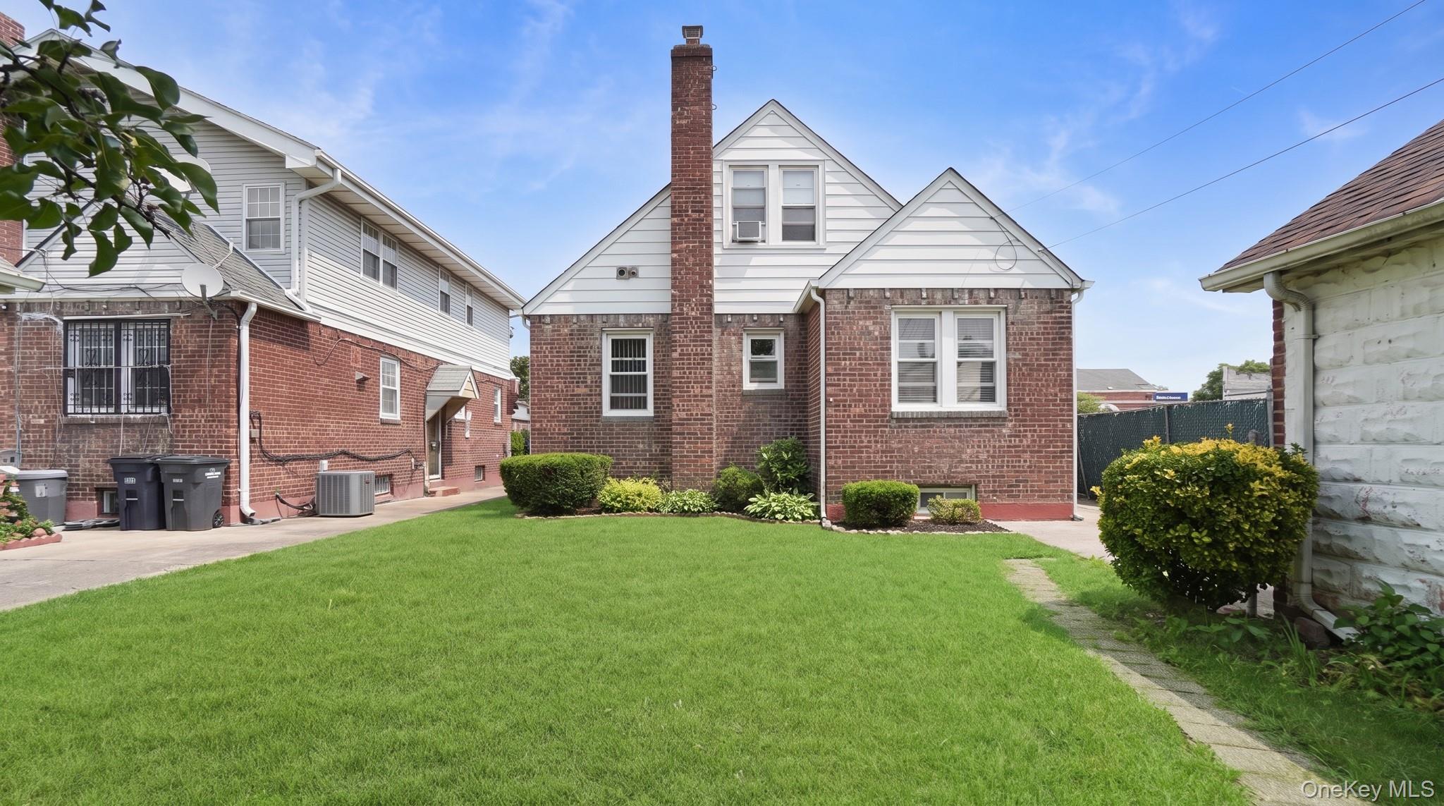 Single Family 257th Street Queens, NY 11004, MLS-1035135-20