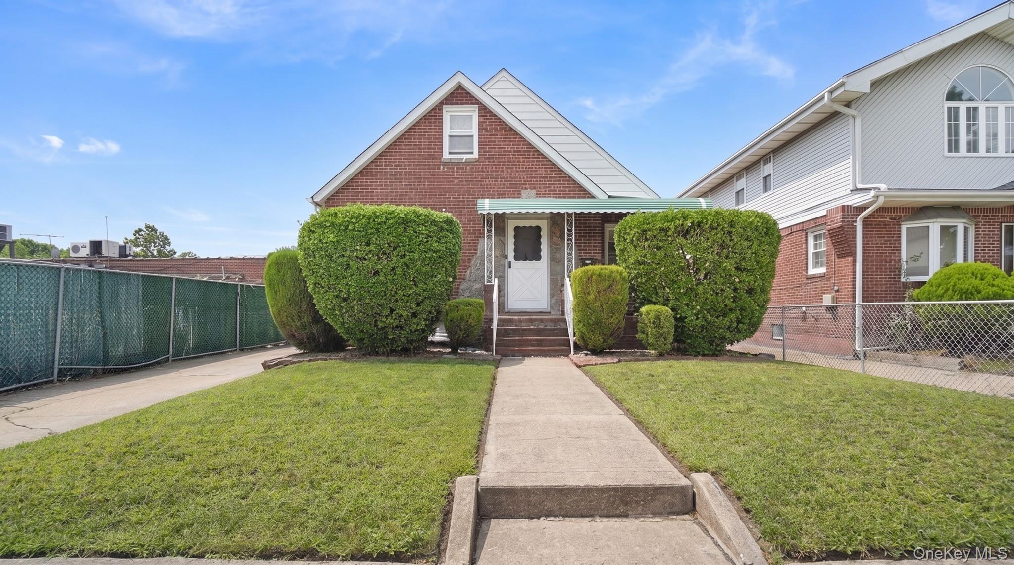 Single Family 257th Street Queens, NY 11004, MLS-1035135-3