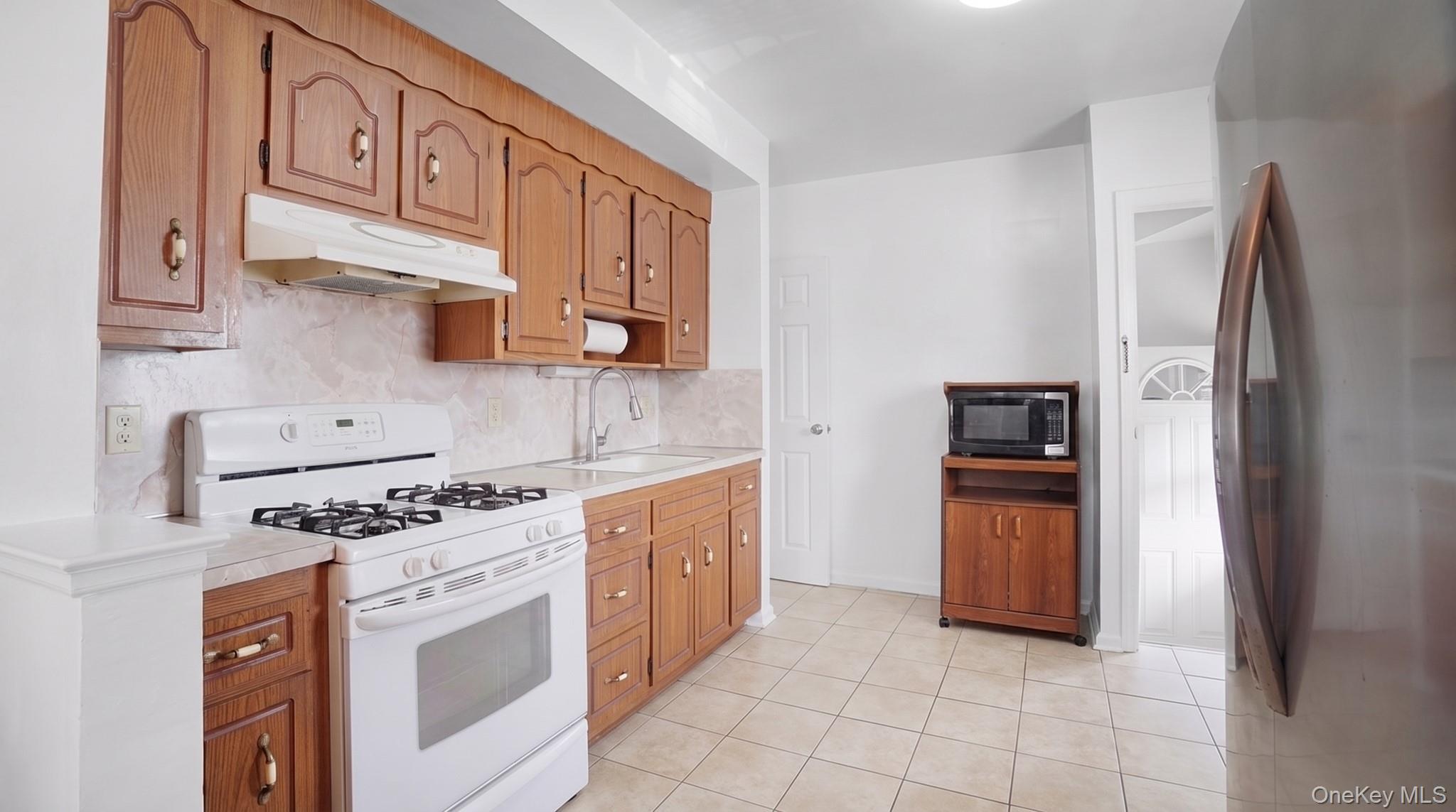 Single Family 257th Street Queens, NY 11004, MLS-1035135-7