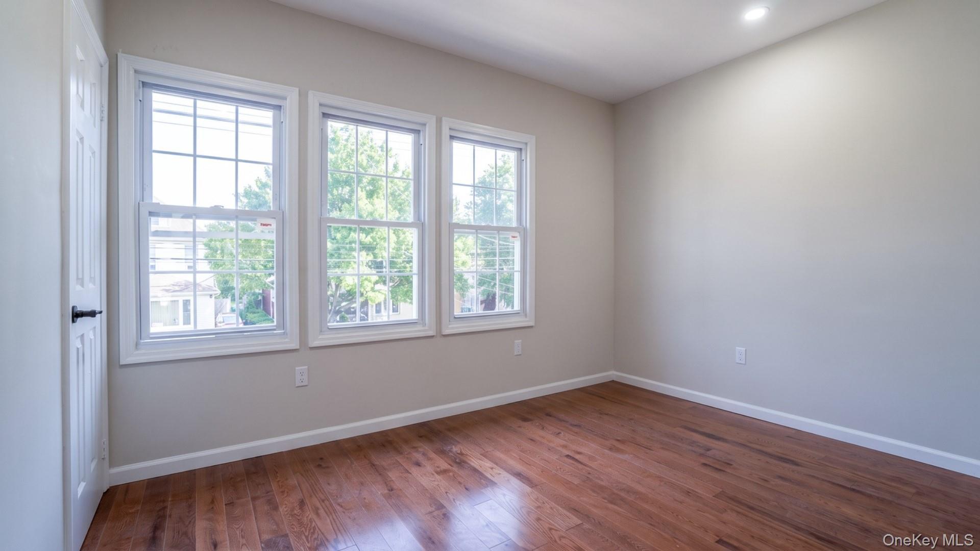 Single Family E 91st Street  Brooklyn, NY 11236, MLS-1035136-12