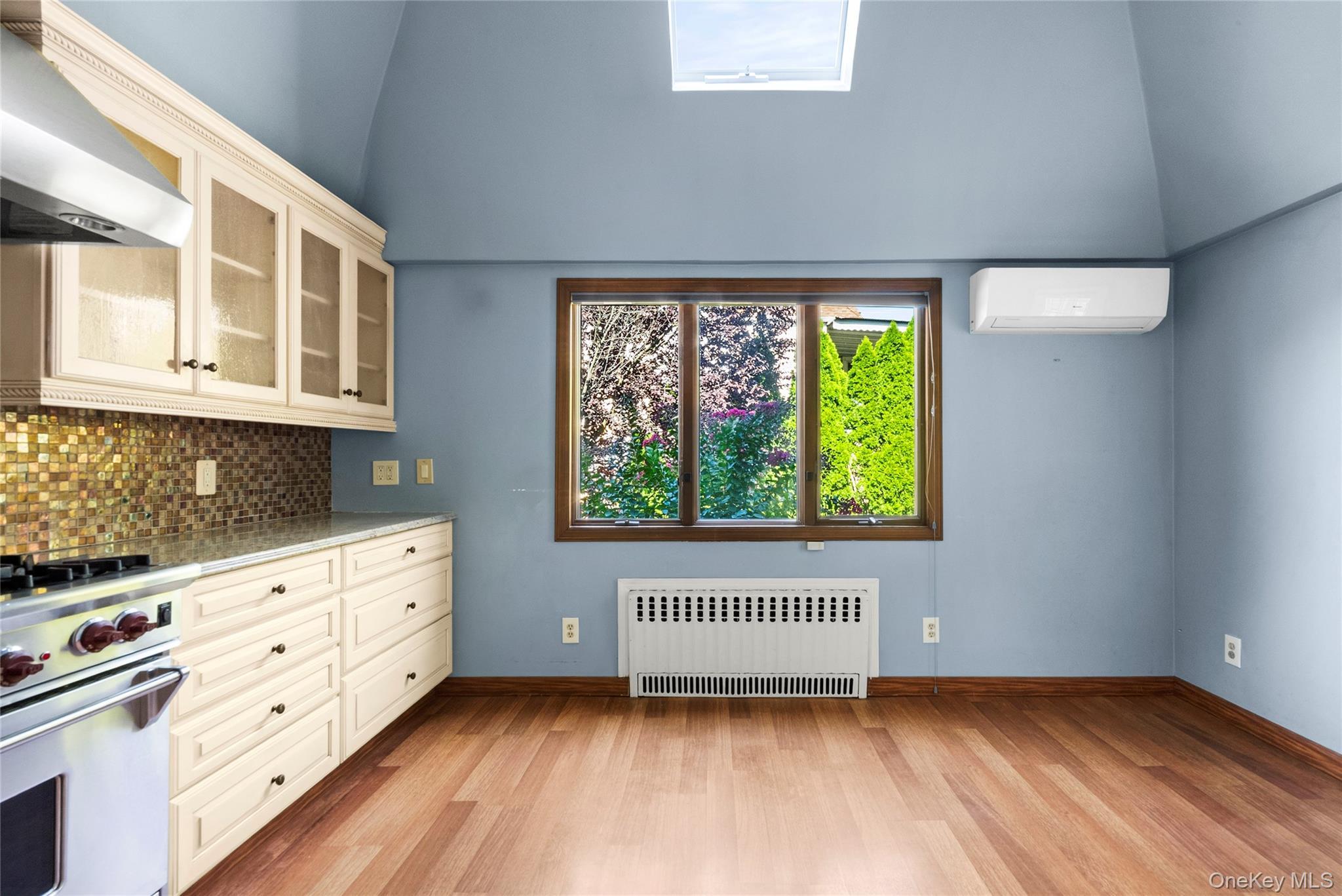 Single Family 26th Avenue Queens, NY 11360, MLS-1035139-14