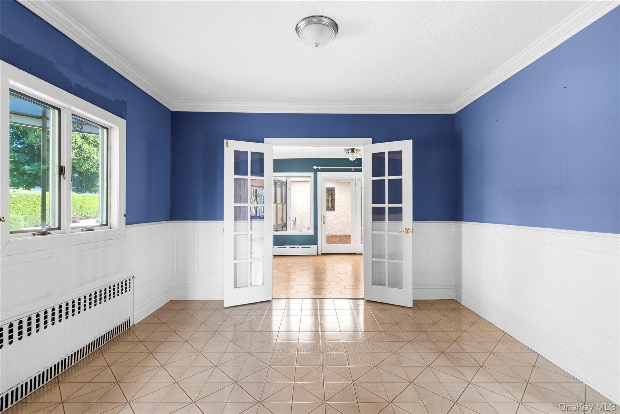 Single Family 26th Avenue Queens, NY 11360, MLS-1035139-16