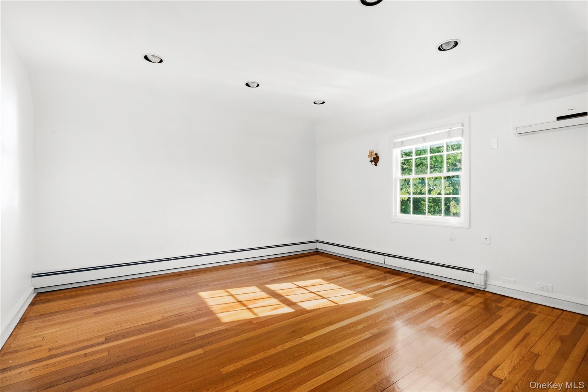 Single Family 26th Avenue Queens, NY 11360, MLS-1035139-24