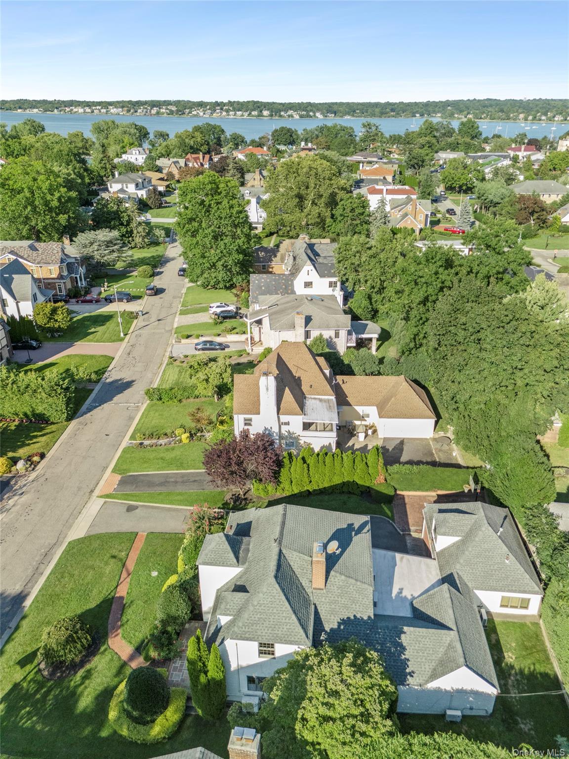 Single Family 26th Avenue Queens, NY 11360, MLS-1035139-27