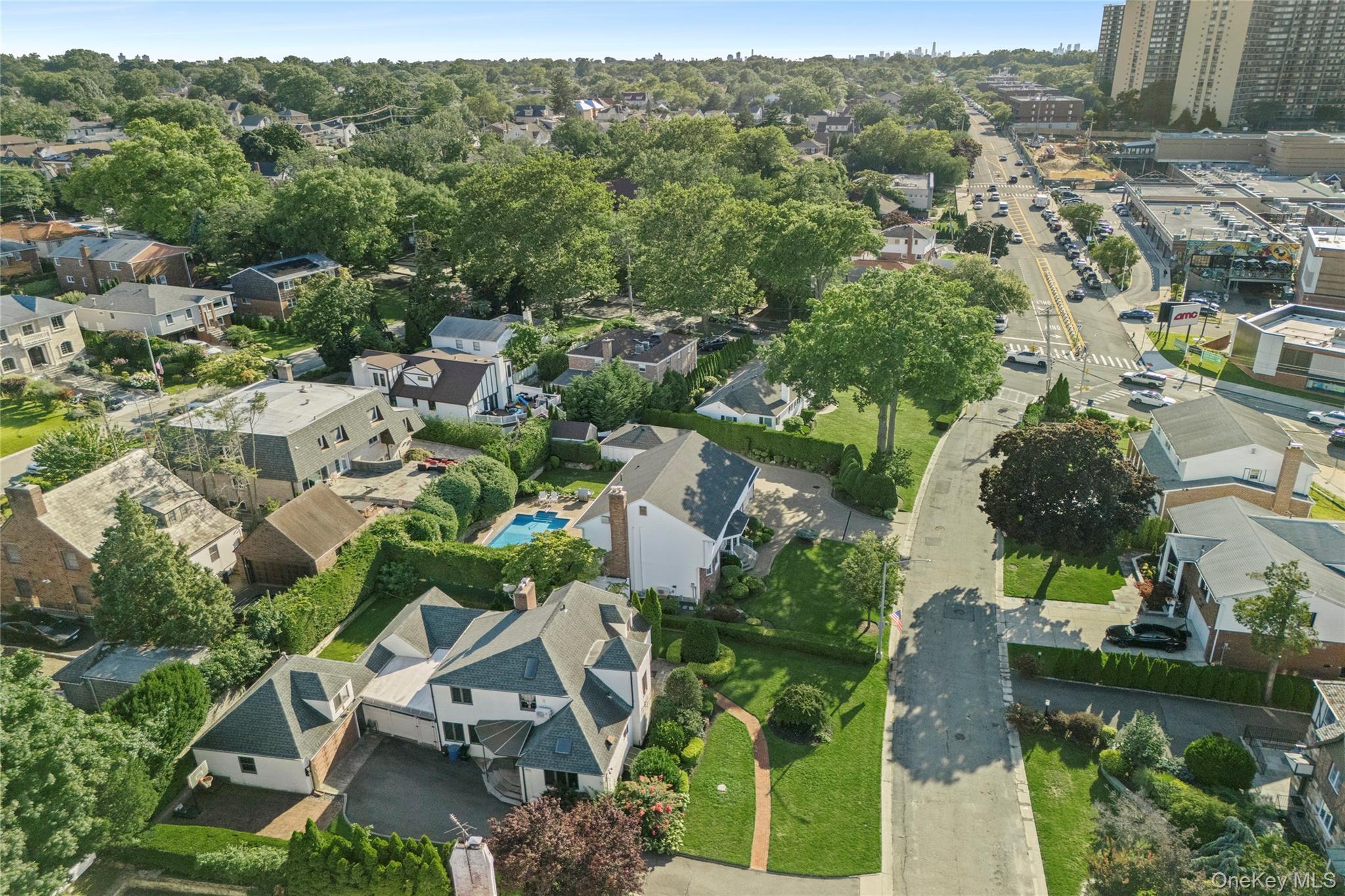 Single Family 26th Avenue Queens, NY 11360, MLS-1035139-30