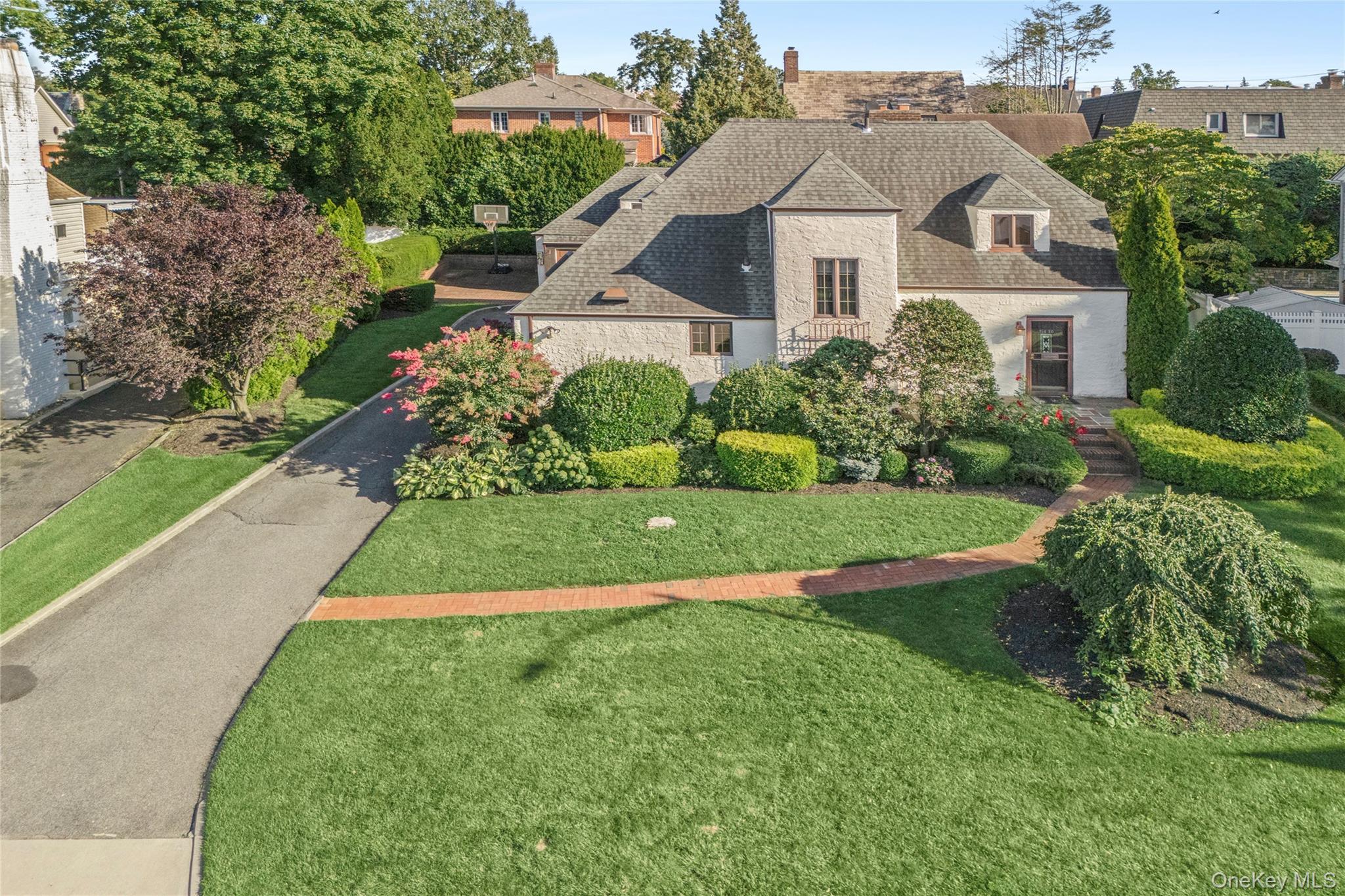 Single Family 26th Avenue Queens, NY 11360, MLS-1035139-4