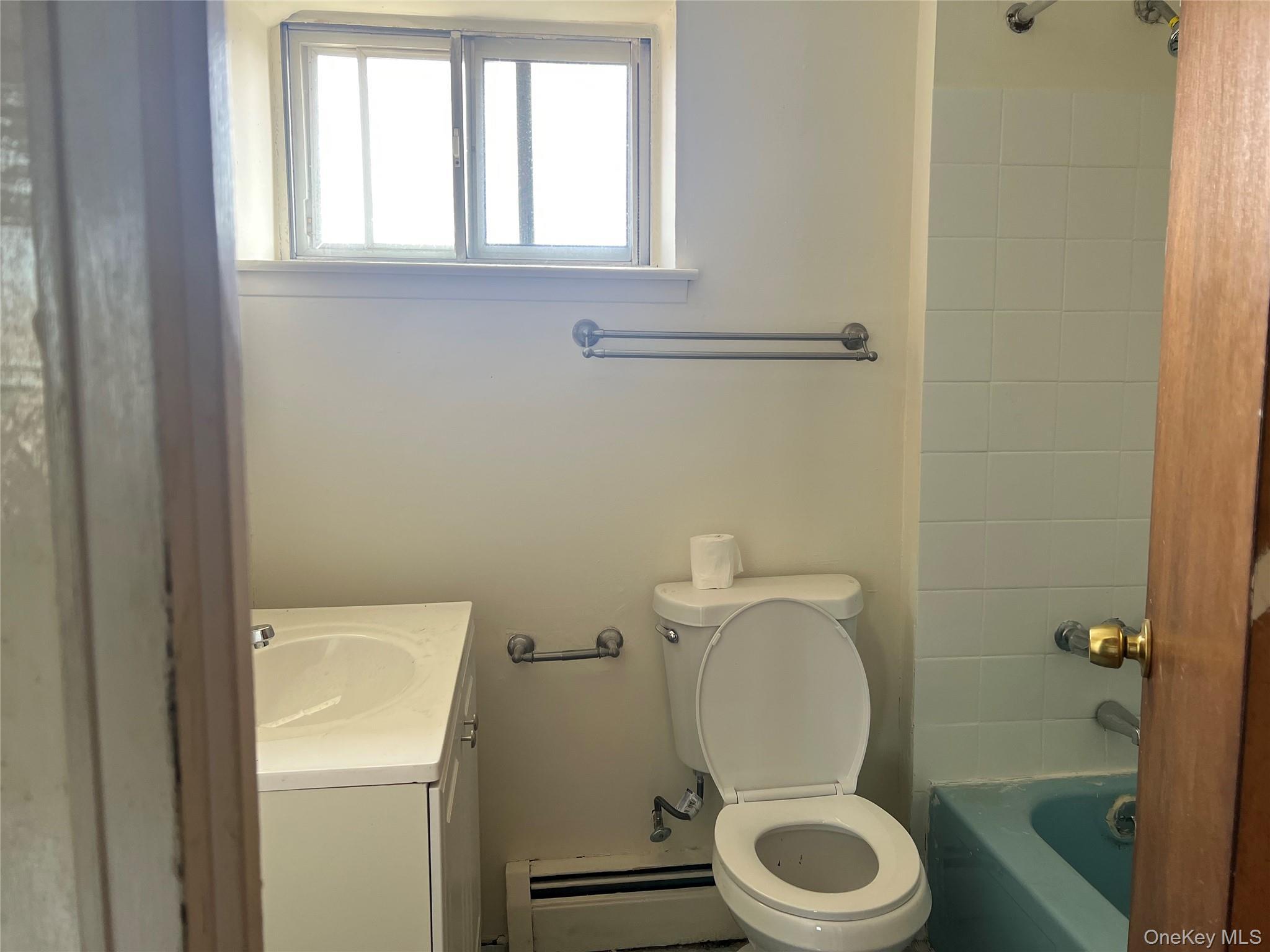 Single Family 140th Avenue Queens, NY 11413, MLS-1035161-12