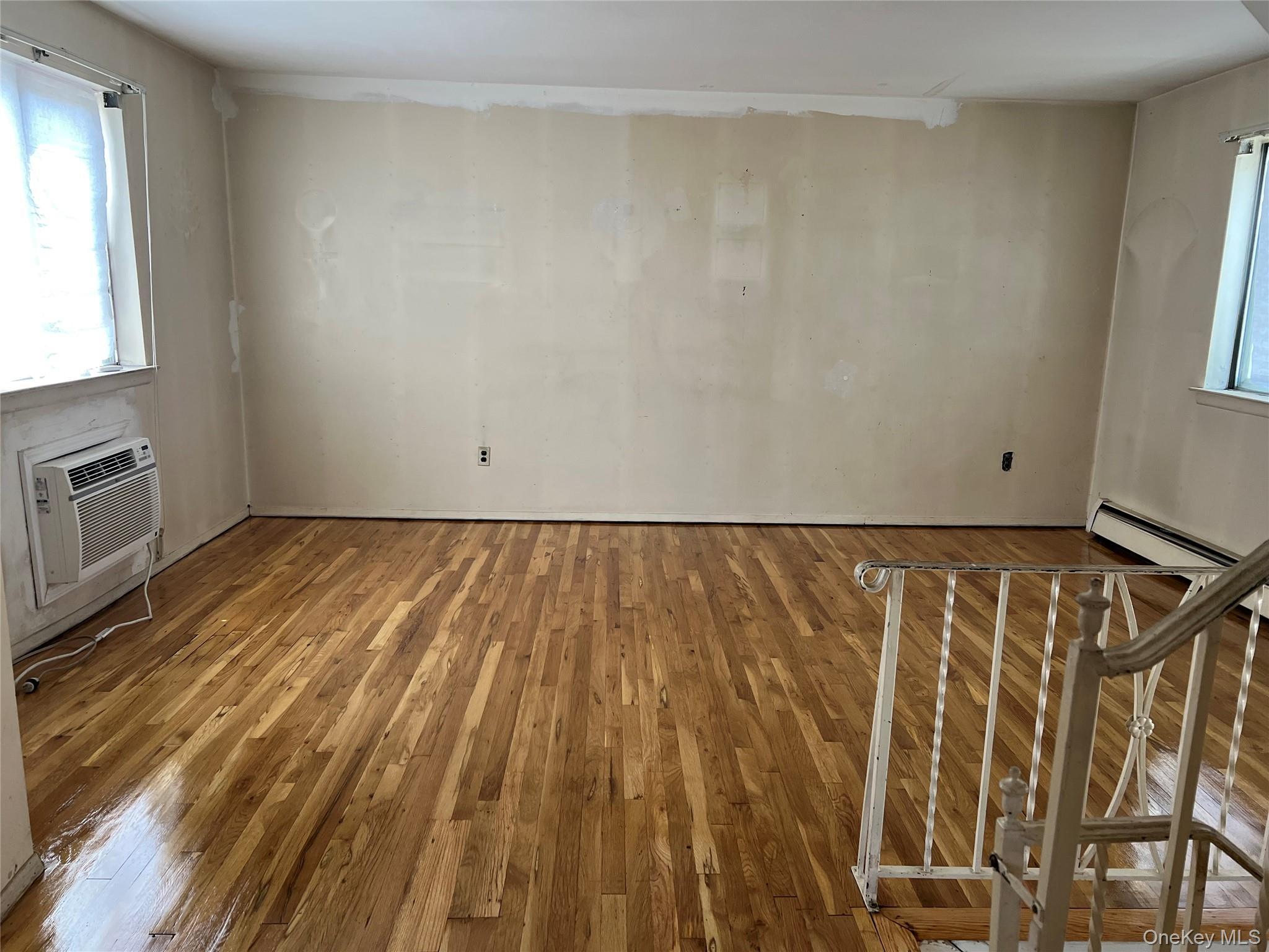 Single Family 140th Avenue Queens, NY 11413, MLS-1035161-6