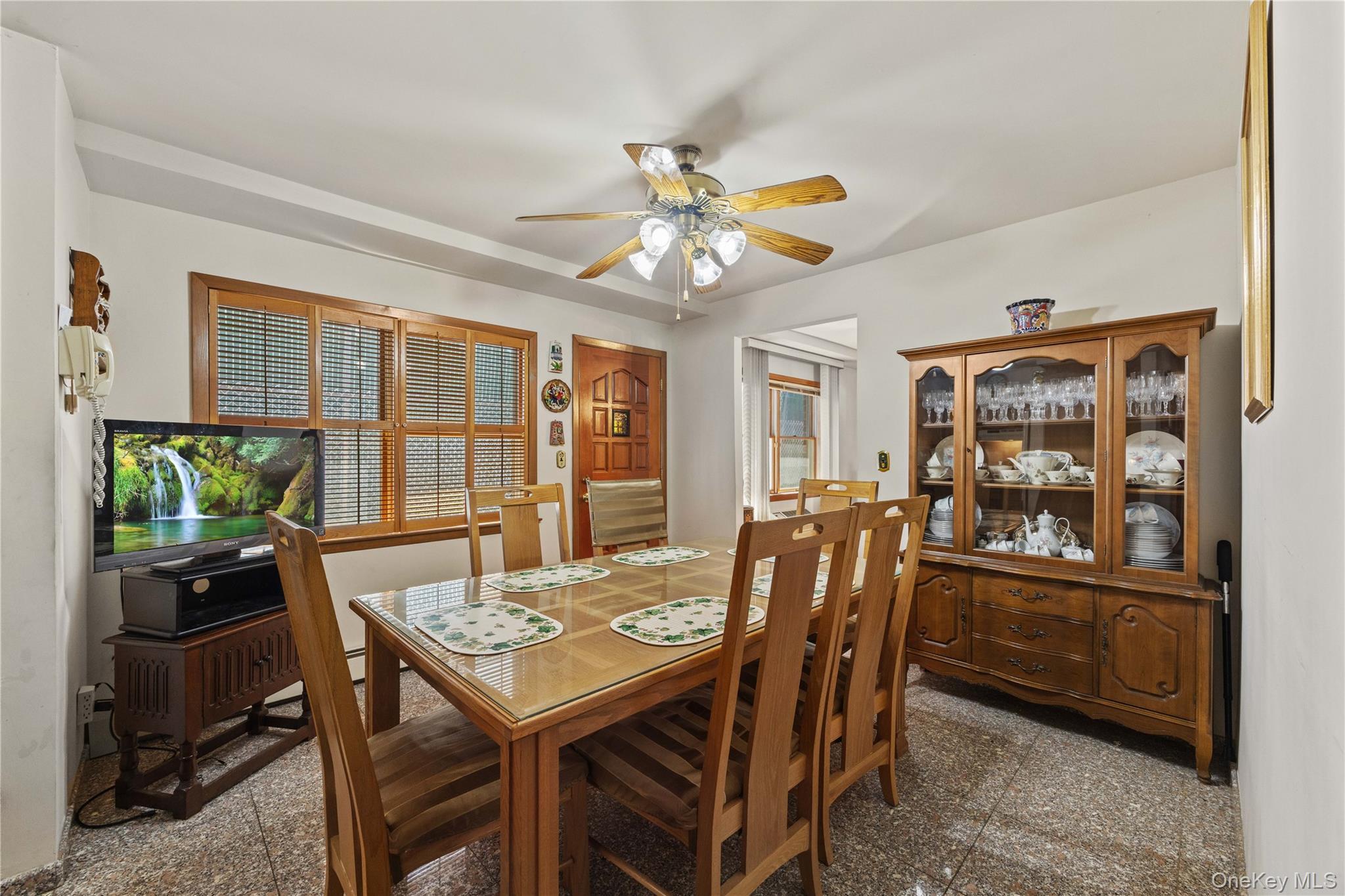 Single Family Vincent Avenue Bronx, NY 10465, MLS-1035169-11