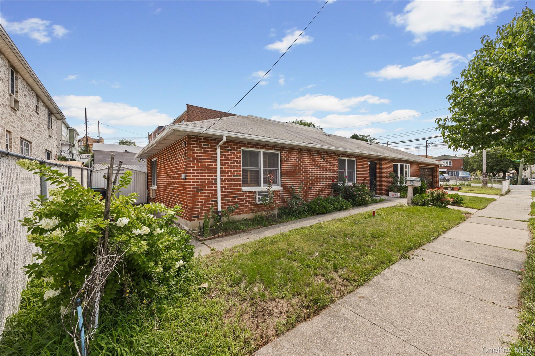 Single Family Vincent Avenue Bronx, NY 10465, MLS-1035169-3
