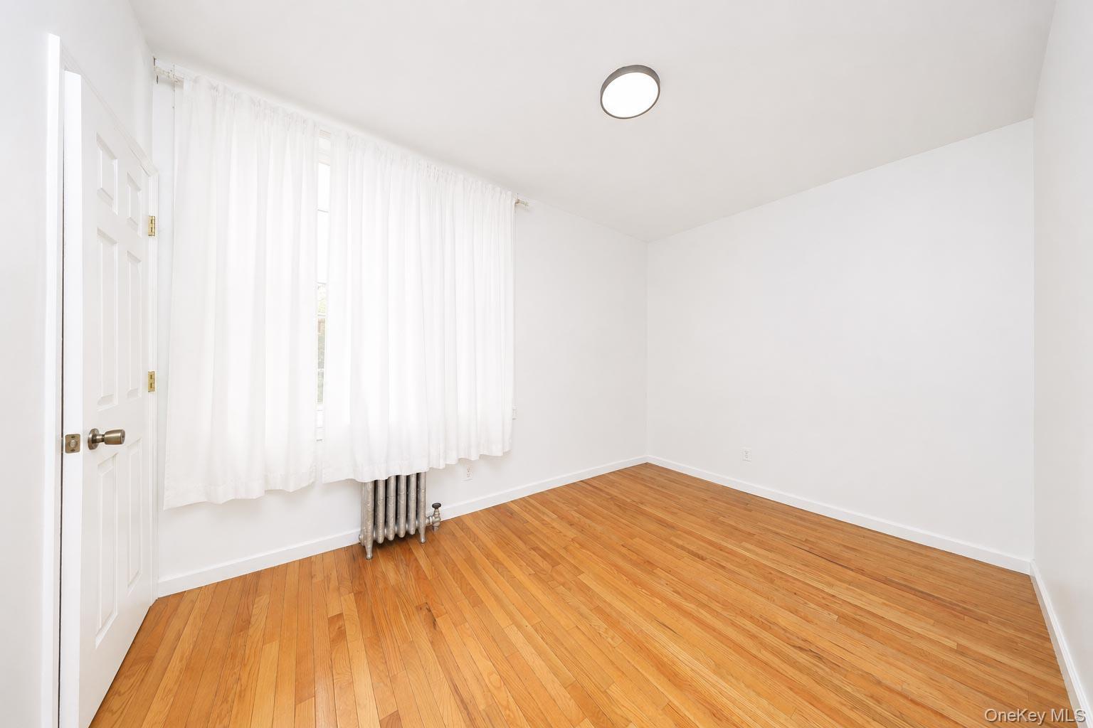 Single Family West End Avenue  Brooklyn, NY 11235, MLS-1035174-10
