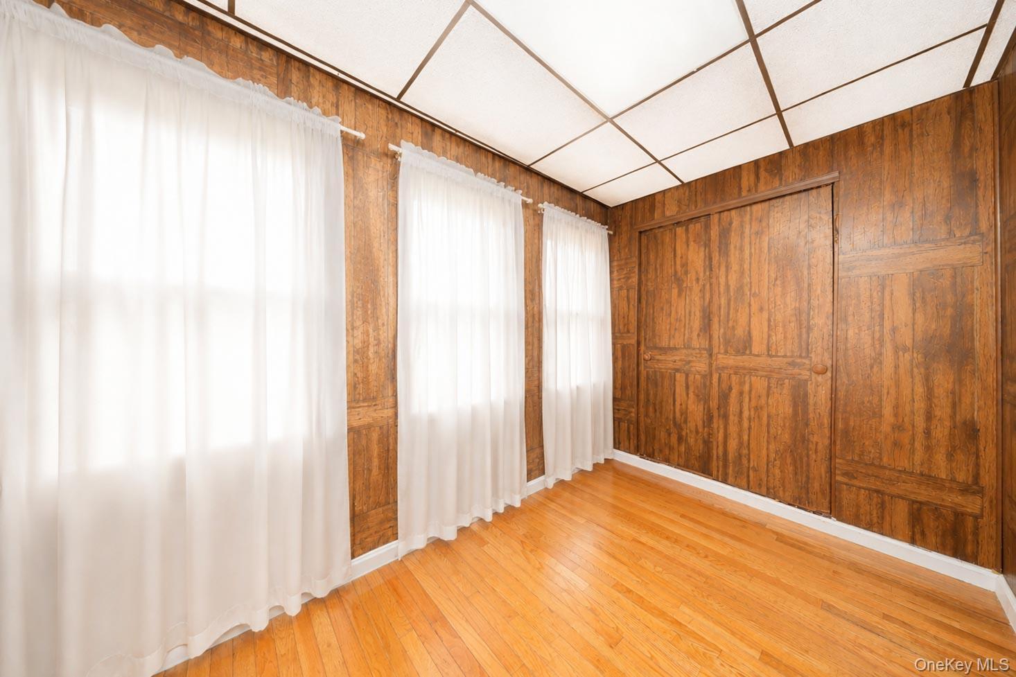 Single Family West End Avenue  Brooklyn, NY 11235, MLS-1035174-11