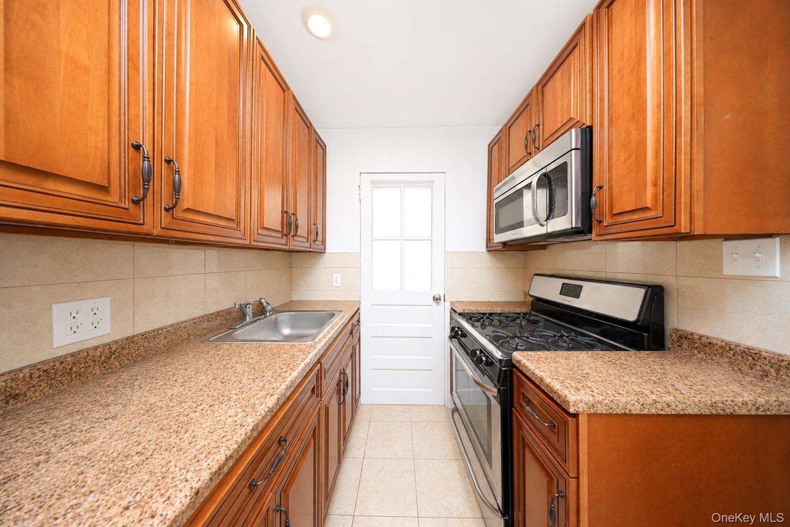 Single Family West End Avenue  Brooklyn, NY 11235, MLS-1035174-13