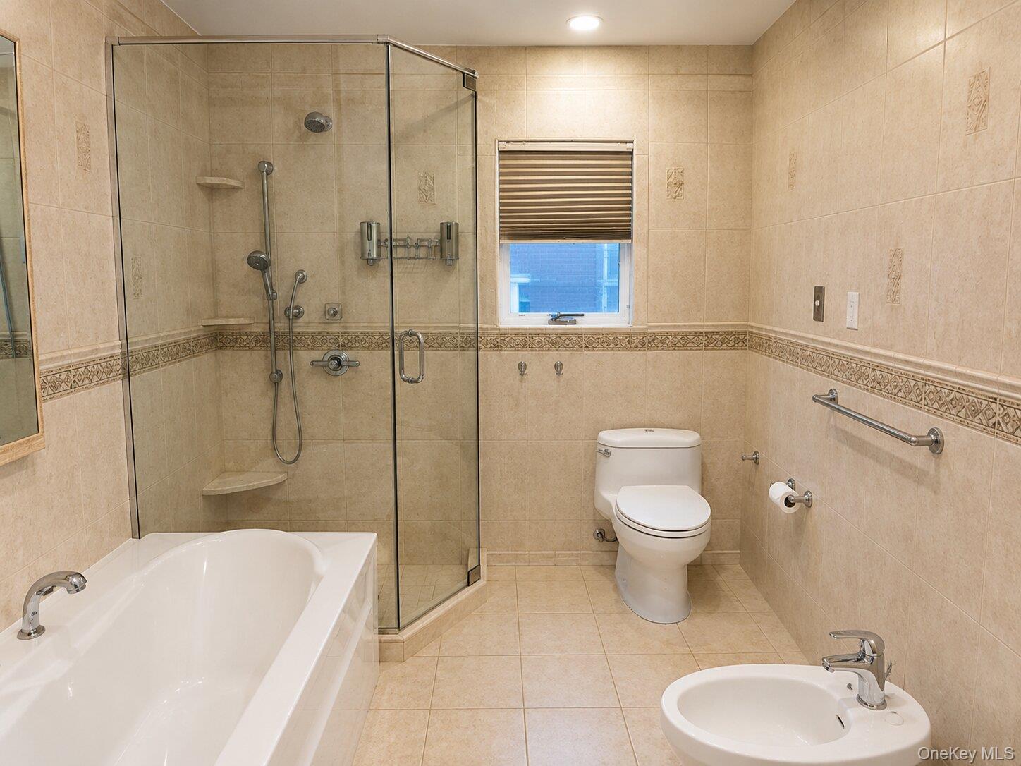 Single Family 192nd Street Queens, NY 11366, MLS-1035178-13