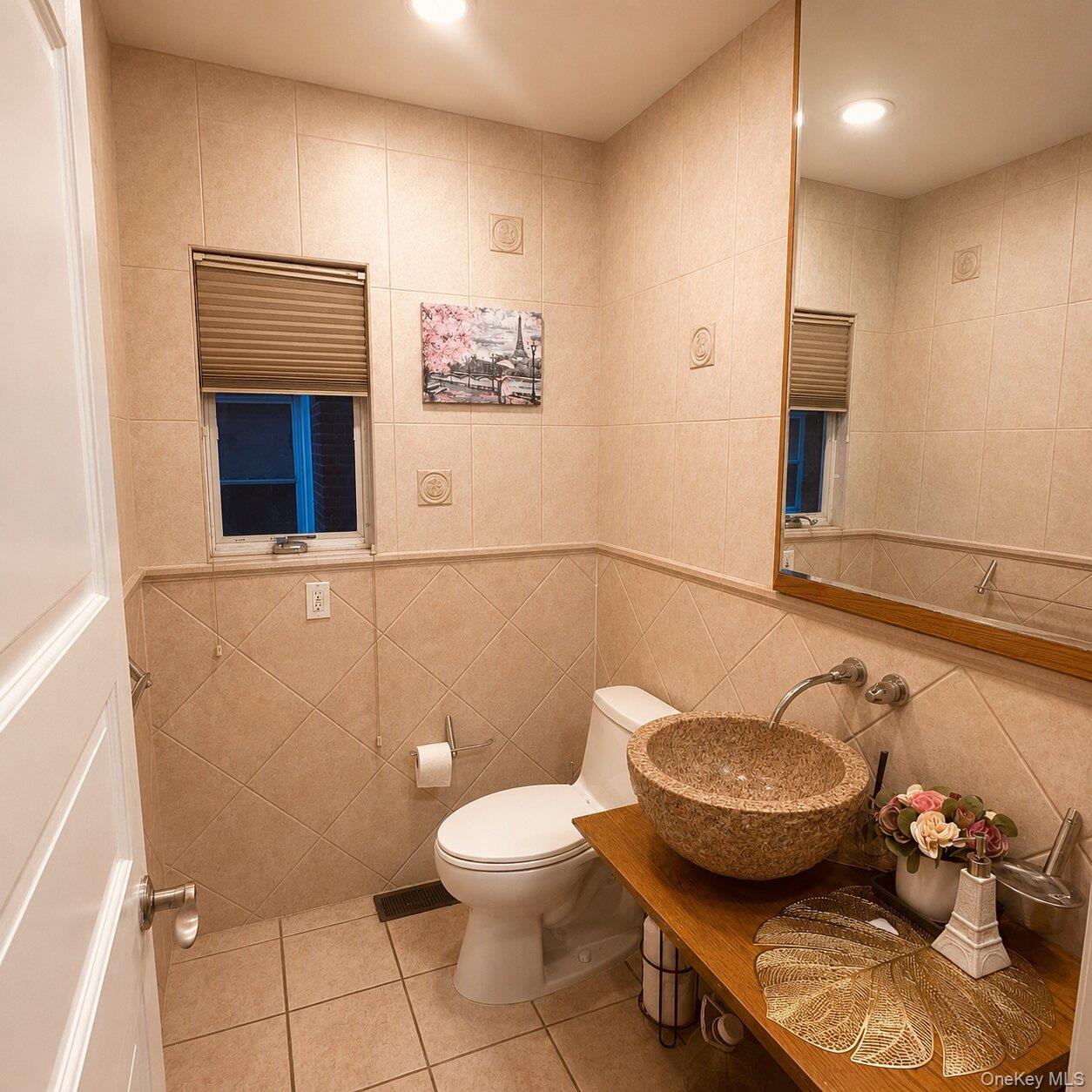 Single Family 192nd Street Queens, NY 11366, MLS-1035178-16
